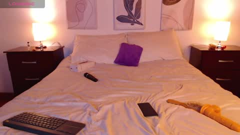 Snapshot of lucy_joi chatting on January 2025 05:15:02 AM Luciana online show from January 2025 05:15:02 AM