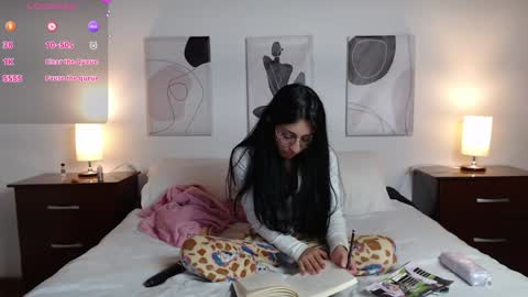 Snapshot of lucy_joi chatting on January 2025 09:03:01 AM Luciana online show from January 2025 09:03:01 AM