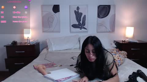 Snapshot of lucy_joi chatting on January 2025 09:06:02 AM Luciana online show from January 2025 09:06:02 AM