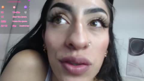 Snapshot of lucy_joi chatting on February 2025 06:01:01 AM Luciana online show from February 2025 06:01:01 AM