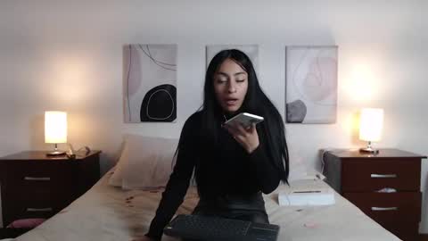 Snapshot of lucy_joi chatting on February 2025 08:24:01 PM Luciana online show from February 2025 08:24:01 PM