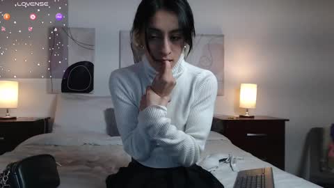 Snapshot of lucy_joi chatting on February 2025 10:06:02 PM Luciana online show from February 2025 10:06:02 PM