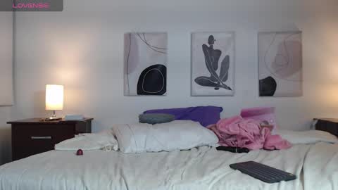 Snapshot of lucy_joi chatting on March 2025 05:38:02 AM Luciana online show from March 2025 05:38:02 AM