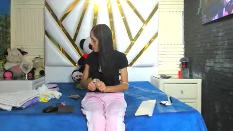 Lucy unlimit come back here  online show from October 2025 02:40:01 PM