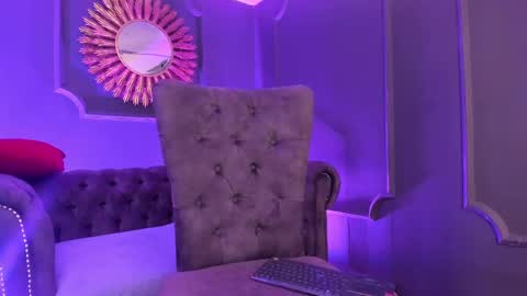 Lucy  online show from December 2024 09:57:01 PM