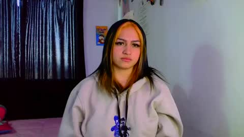LUCIA  online show from December 2024 03:43:02 PM
