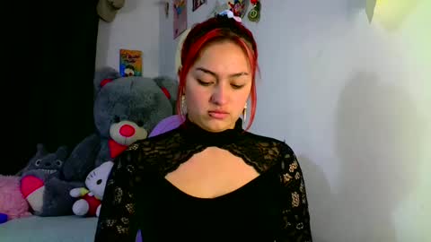 LUCIA  online show from March 2025 12:04:02 AM