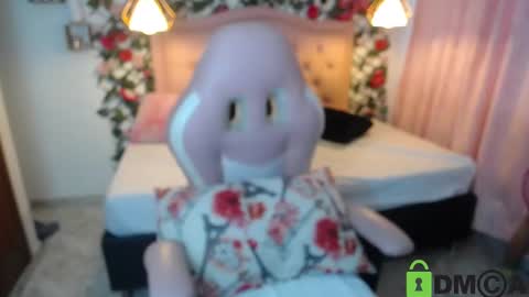 Snapshot of lucycute_1 chatting on February 2025 06:51:01 PM Lucy Cute online show from February 2025 06:51:01 PM