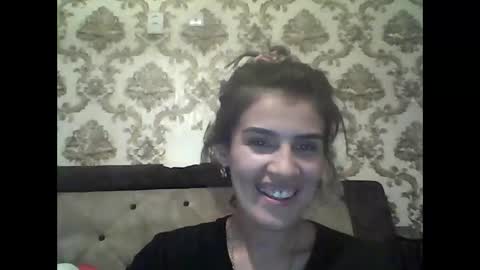 lucydoorbell online show from September 2025 06:18:02 PM
