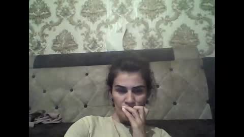 lucydoorbell online show from September 2025 07:14:01 PM