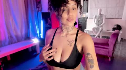 MALAMOR online show from January 2025 10:30:02 PM