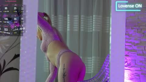 Lucy Lexton online show from October 2025 04:13:02 AM