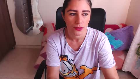 LUCY online show from January 2025 12:15:02 PM