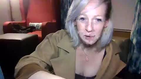 Lucy Loves Lookers online show from December 2024 04:45:02 AM
