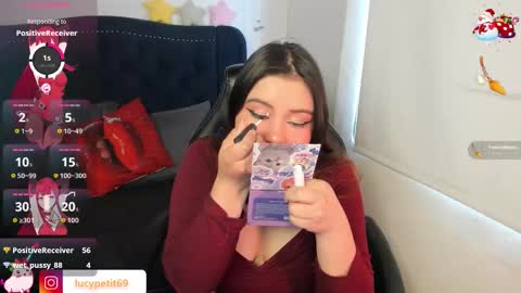 Lucy Petit online show from November 2025 02:51:01 PM