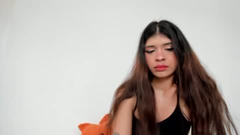 lucyportman online show from May 2026 09:08:02 PM