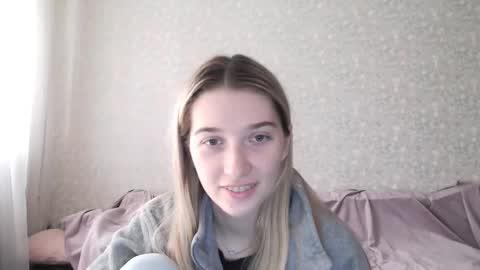 Lucy Ree online show from September 2025 09:11:01 AM