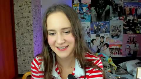 Snapshot of lucyrose33 chatting on September 2025 05:18:01 AM Lucy Rose online show from September 2025 05:18:01 AM