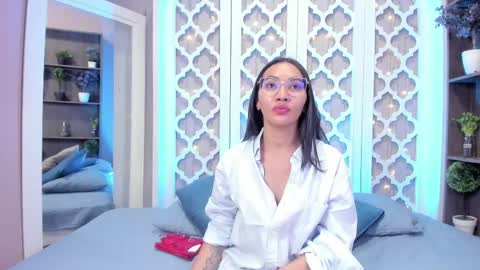 Lucy Liiu online show from March 2025 07:06:02 PM