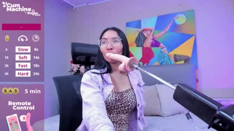 Lucy Liiu online show from September 2025 02:00:01 PM