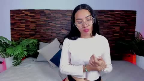 Lucy Liiu online show from April 2026 12:03:02 AM