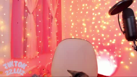 LUCYY FROM HOME  online show from January 2025 08:14:02 AM