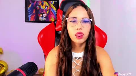 Snapshot of lucyy_rose chatting on May 2026 12:07:02 AM o online show from May 2026 12:07:02 AM