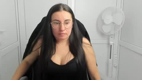 Snapshot of lucyycharm chatting on June 2026 12:36:01 PM Lucy online show from June 2026 12:36:01 PM