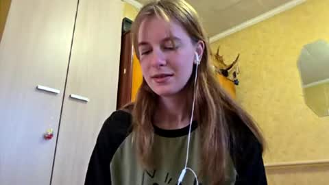 Sofia online show from April 2026 06:27:01 AM