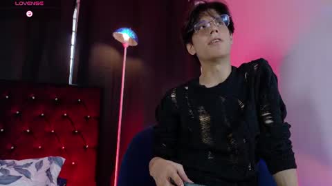 Lui online show from June 2026 08:17:01 PM