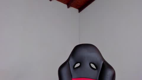 Luigi Vitale online show from December 2025 04:43:01 AM