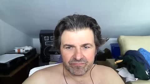 Snapshot of luigijohn chatting on May 2026 05:21:02 PM LUIGIJOHN online show from May 2026 05:21:02 PM