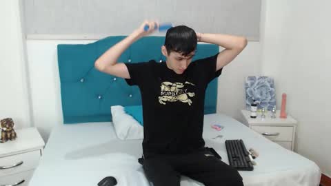 luigimarchetti online show from November 2025 07:49:02 PM