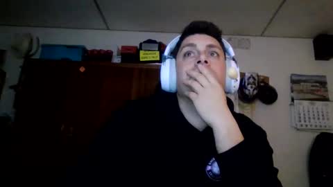 A slave to the mistress.. un esclavo para las amas dominantes. online show from February 2026 02:45:02 AM