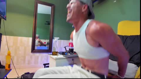 Snapshot of luis_as chatting on January 2025 12:07:01 AM Luis AS online show from January 2025 12:07:01 AM