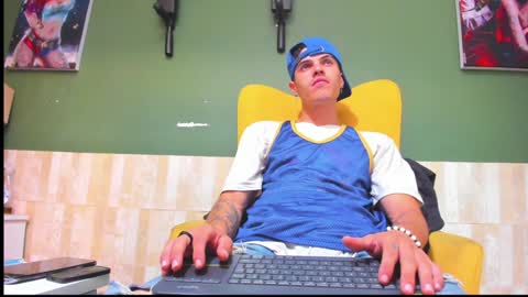 Snapshot of luis_as chatting on January 2025 01:24:01 AM Luis AS online show from January 2025 01:24:01 AM