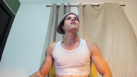 Snapshot of luis_as chatting on February 2025 09:58:01 PM Luis AS online show from February 2025 09:58:01 PM