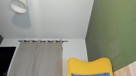 Snapshot of luis_as chatting on February 2025 12:29:02 PM Luis AS online show from February 2025 12:29:02 PM