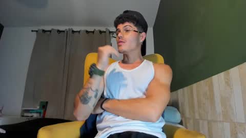 Snapshot of luis_as chatting on February 2025 09:16:02 PM Luis AS online show from February 2025 09:16:02 PM