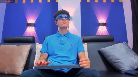 Snapshot of luis_as chatting on October 2025 11:21:02 AM Luis AS online show from October 2025 11:21:02 AM