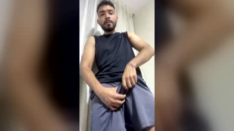 Snapshot of luis_hunk chatting on July 2026 08:23:02 AM Andrew online show from July 2026 08:23:02 AM