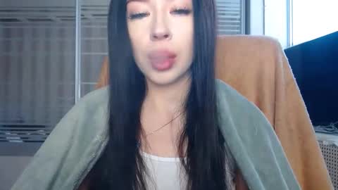 luisa lovedom online show from January 2026 08:30:01 AM