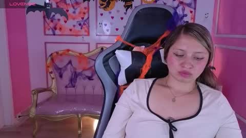 Snapshot of luisa_lulu_t chatting on October 2025 01:09:02 AM Luisa online show from October 2025 01:09:02 AM