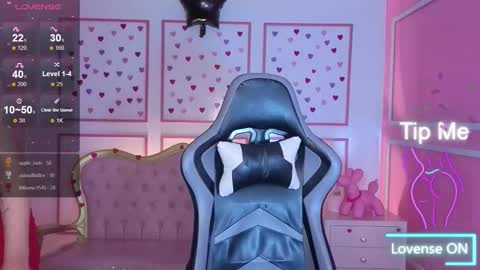 Snapshot of luisa_lulu_t chatting on November 2025 08:52:02 PM Luisa online show from November 2025 08:52:02 PM