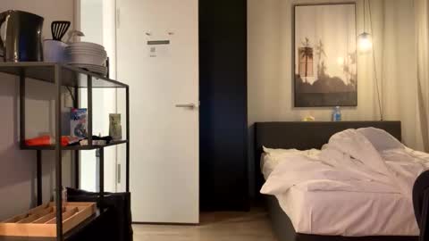 Luisa Monsters online show from October 2025 03:07:01 PM