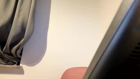 Luisa Monsters online show from October 2025 09:38:01 PM