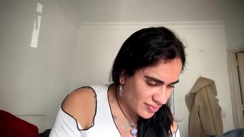 Luisa Monsters online show from November 2025 02:28:01 PM