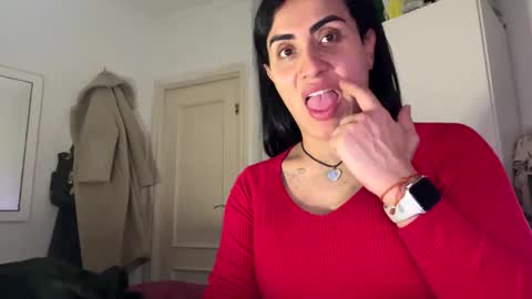 Snapshot of luisamonsterdick chatting on November 2025 05:55:02 PM Luisa Monsters online show from November 2025 05:55:02 PM