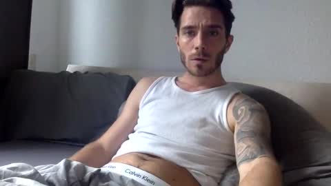 Luis Badx online show from December 2024 12:56:01 PM