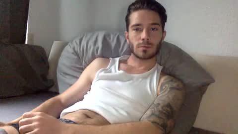 Luis Badx online show from January 2025 01:48:02 PM